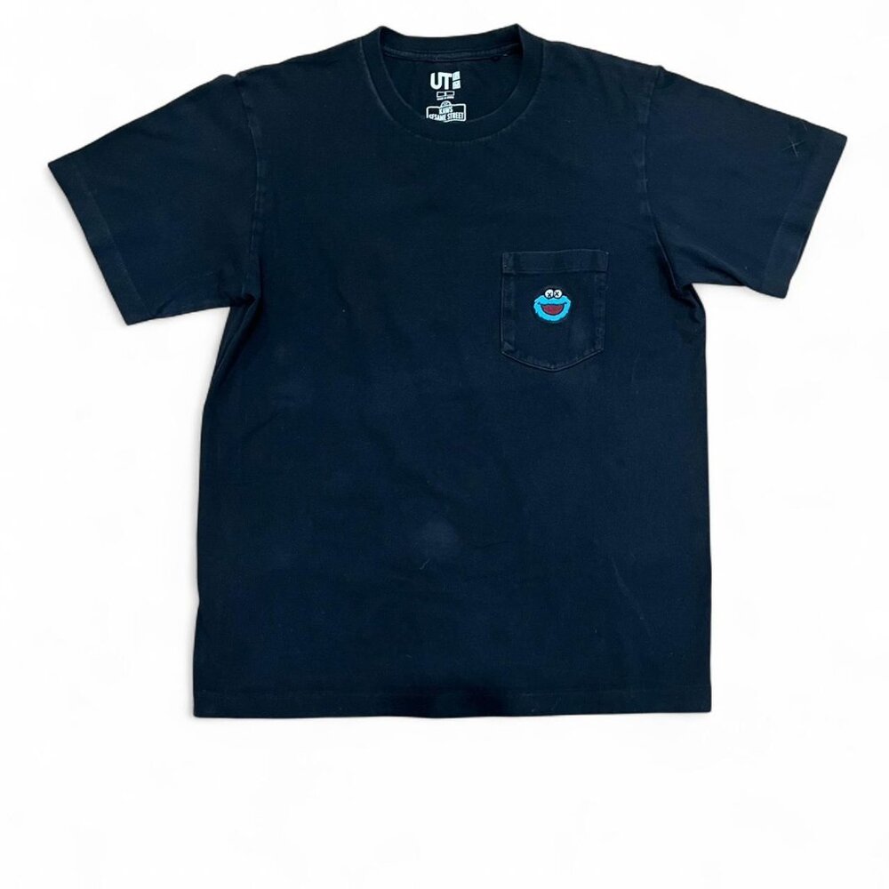 UNIQLO KAWS x Sesame Street Tee (Black)